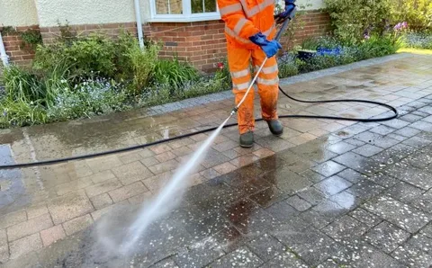 Driveway Pressure Washing Services | Professional Cleaning