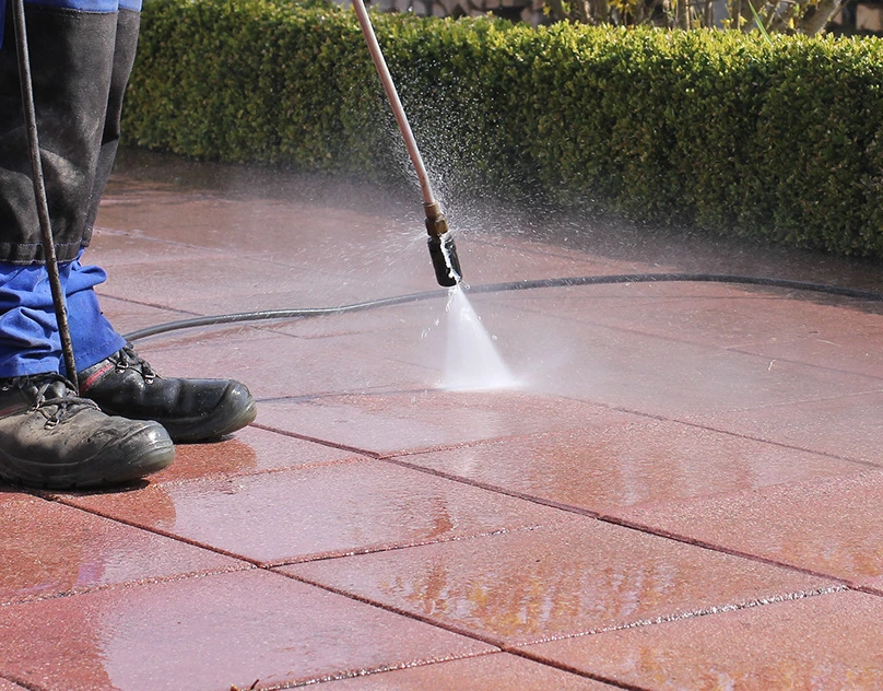 Professional Pressure Washing Patio Cleaning Service